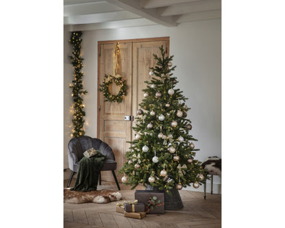 Kunstkerstboom Allison Pine - H 180 cm - Ø 112 cm - Groen - foto 2
