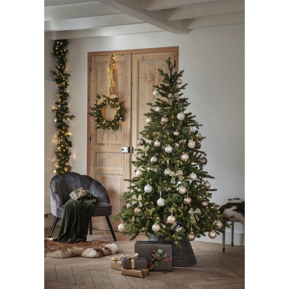 Kunstkerstboom Allison Pine - H 180 cm - Ø 112 cm - Groen - foto 7
